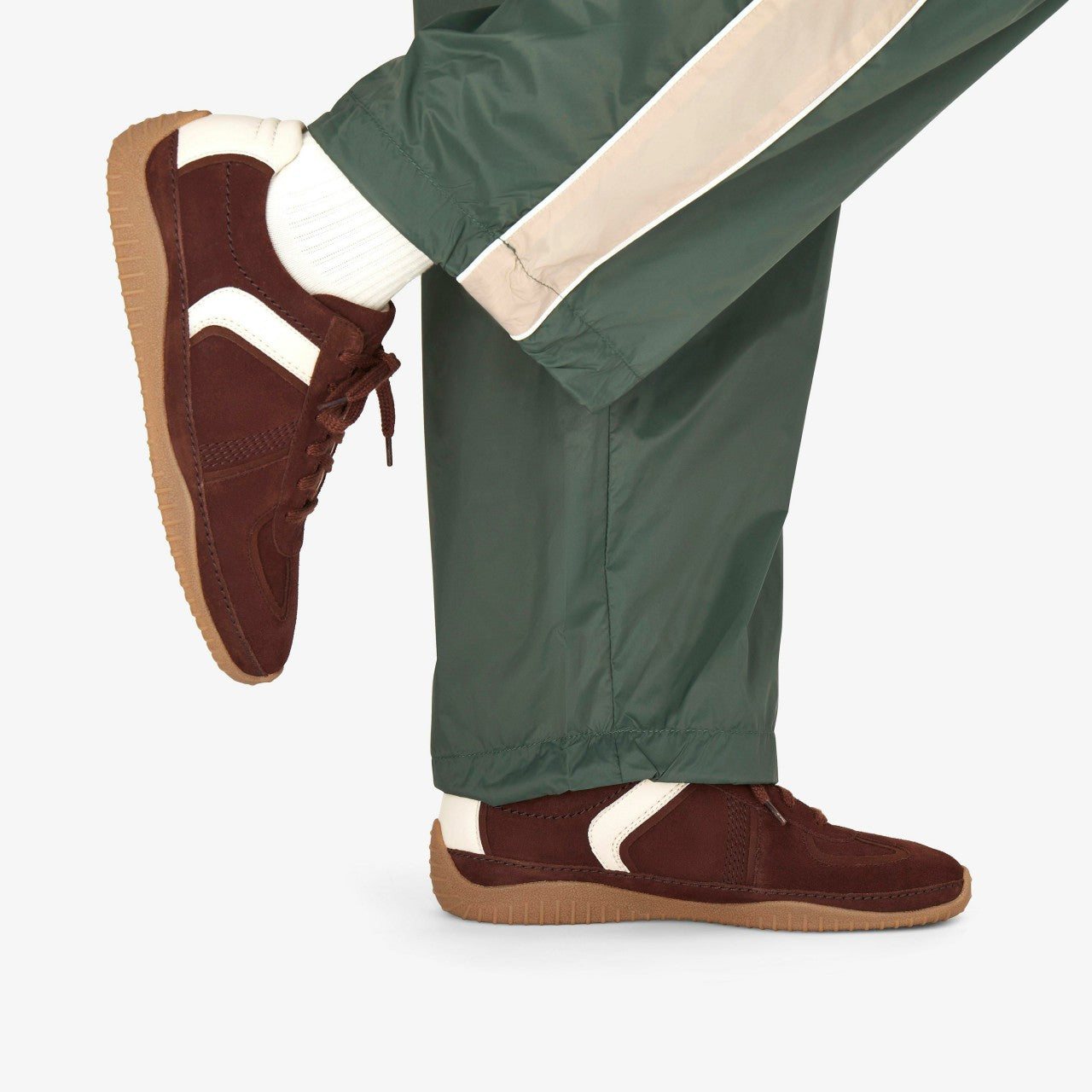 Meridor Lo Brown Suede | Clarks