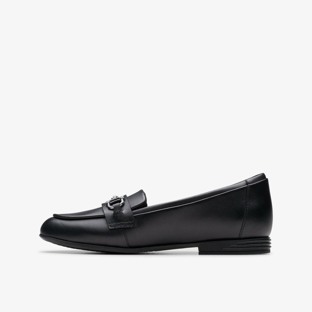 Finja Loafer Older Black Leather | Clarks