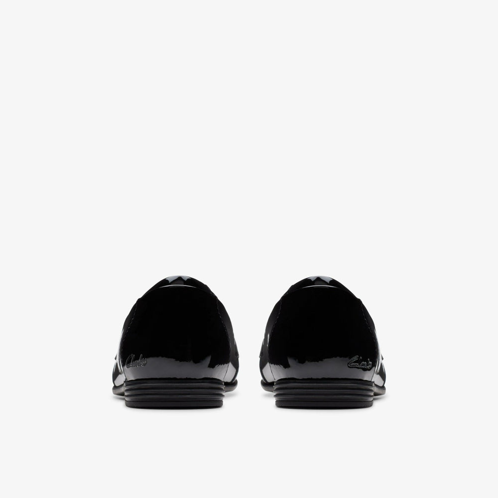 Finja Loafer Older Black Patent | Clarks US