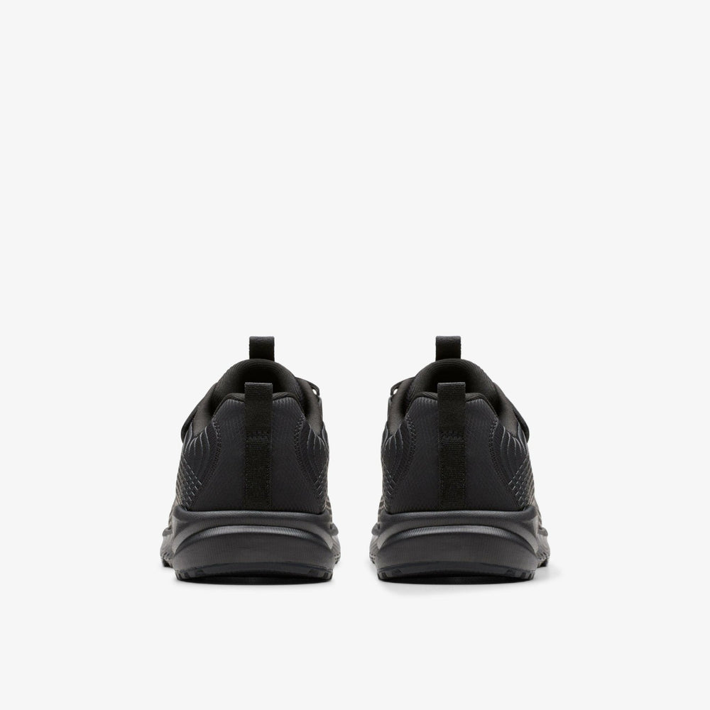 Deyes Dash Kid Black/Black | Clarks