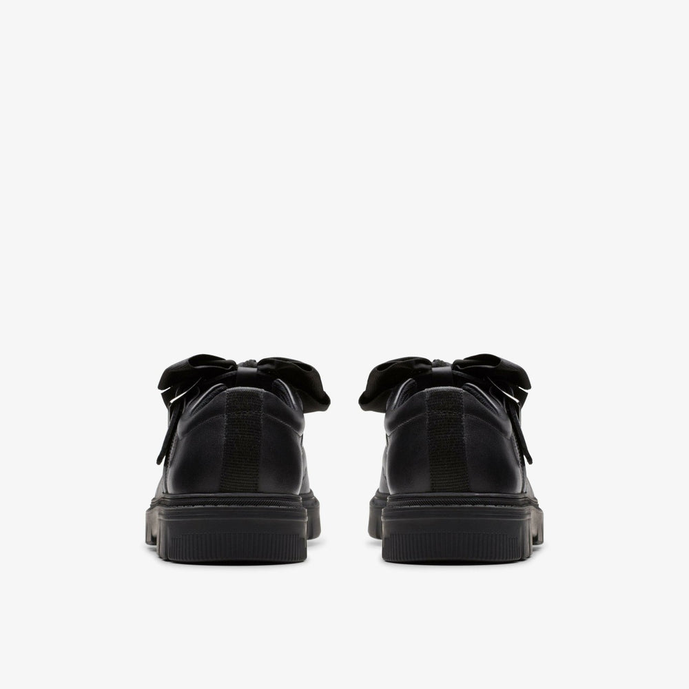 Lorcam Jane Youth Black Leather | Clarks Sale