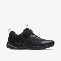 Deyes Dash Youth Black/Black | Clarks US