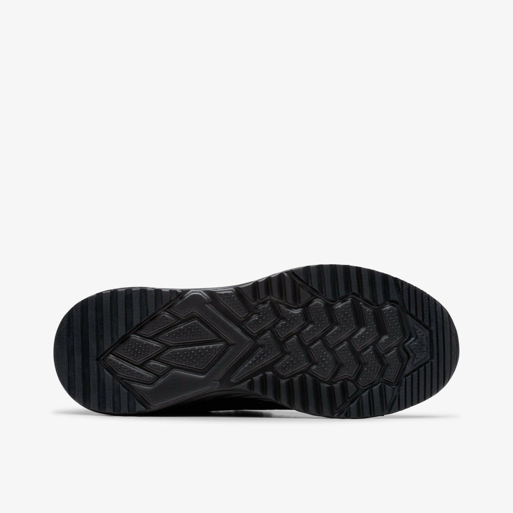 Deyes Dash Youth Black/Black | Clarks US