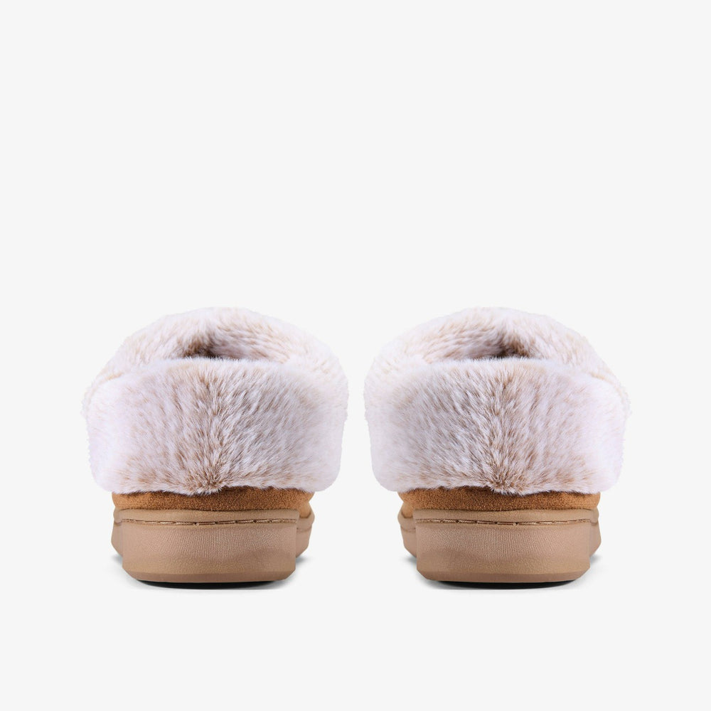 Evelyn Mule Tan | Clarks US