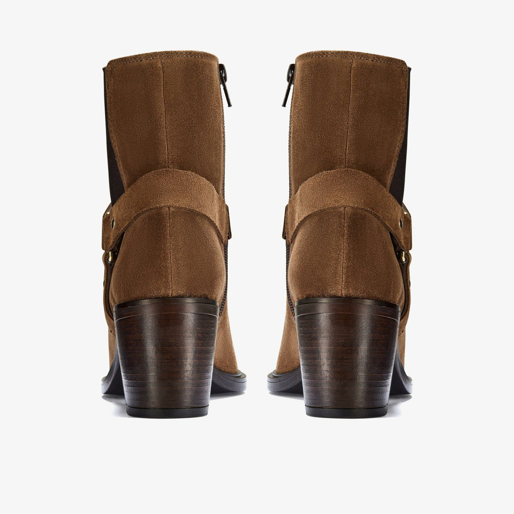 Jesse Buckle Dark Tan Suede | Clarks Discount